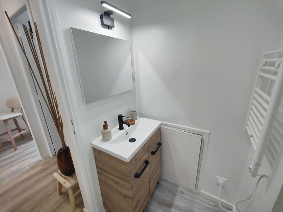 Appartement Doris 2 à Châteaudun Extérieur photo